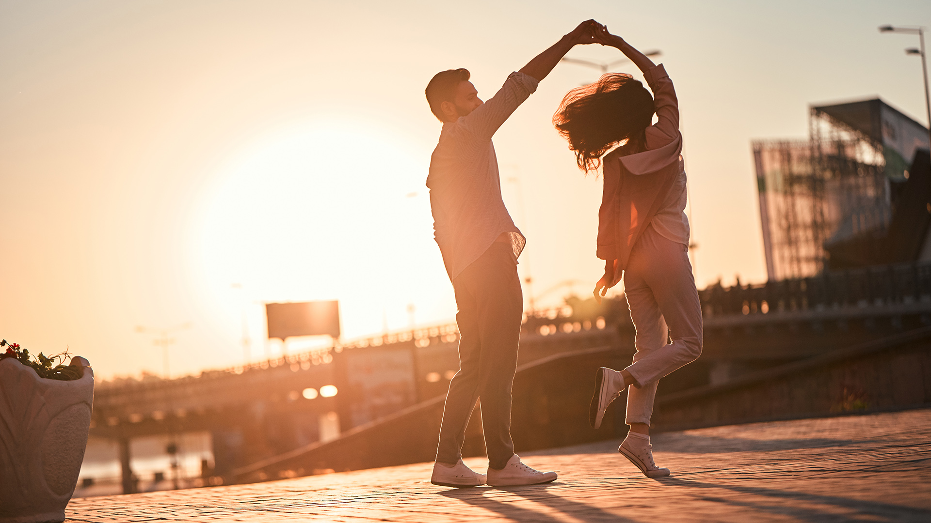 Can you dance your way to better health and well-being? For the first time, WHO studies the link between arts and health 